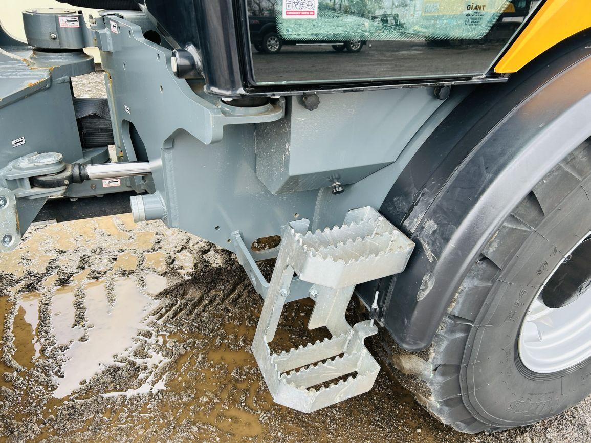 2022   Giant  G5000DC Z-HEF   Wheel Loader