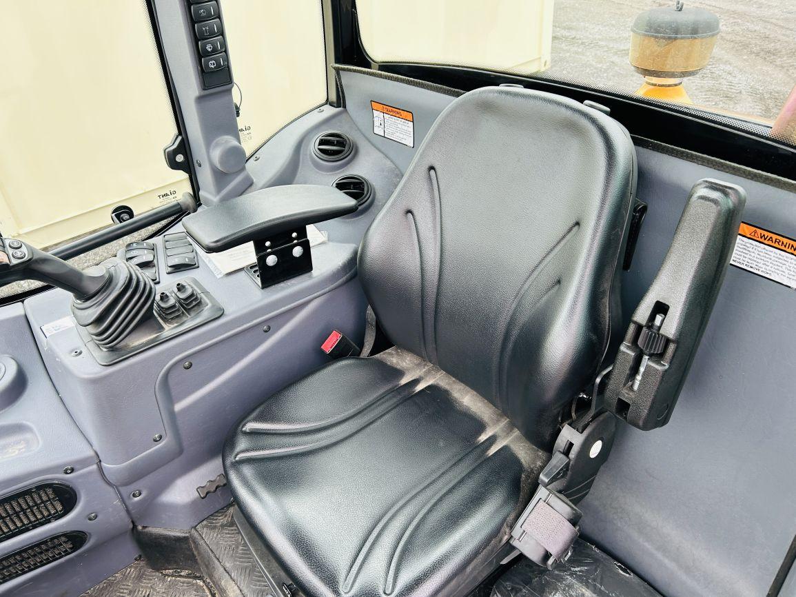 2022   Giant  G5000DC Z-HEF   Wheel Loader
