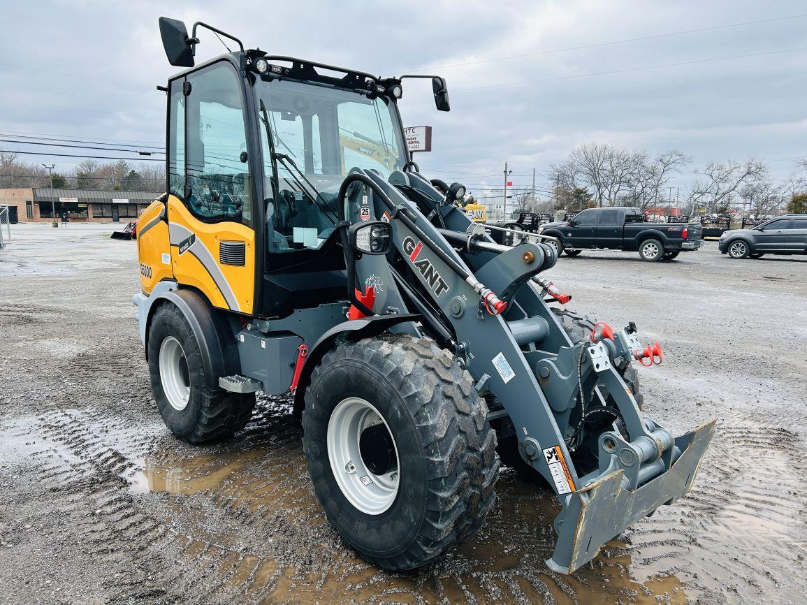 2022   Giant  G5000DC Z-HEF   Wheel Loader