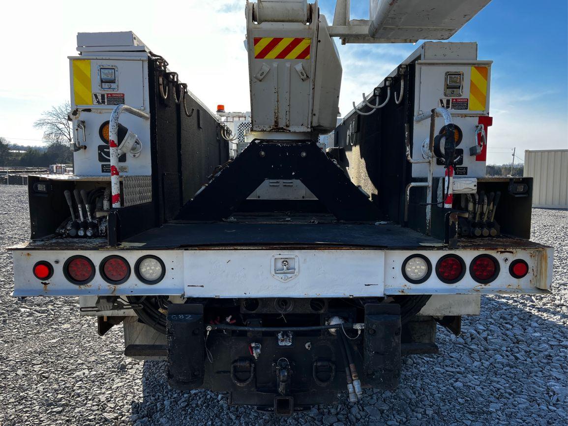 2009  INTERNATIONAL  DURASTAR 4400  T/A  Bucket Truck