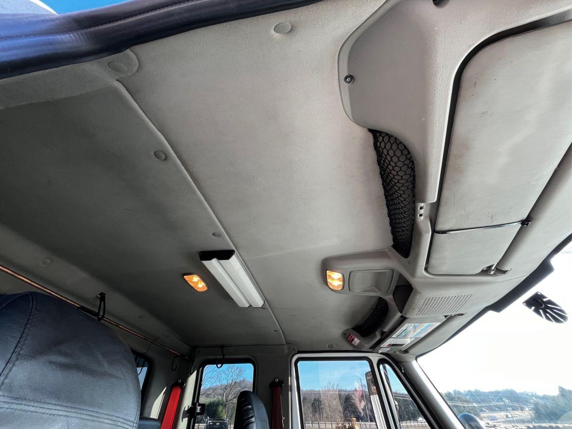 2009  INTERNATIONAL  DURASTAR 4400  T/A  Bucket Truck