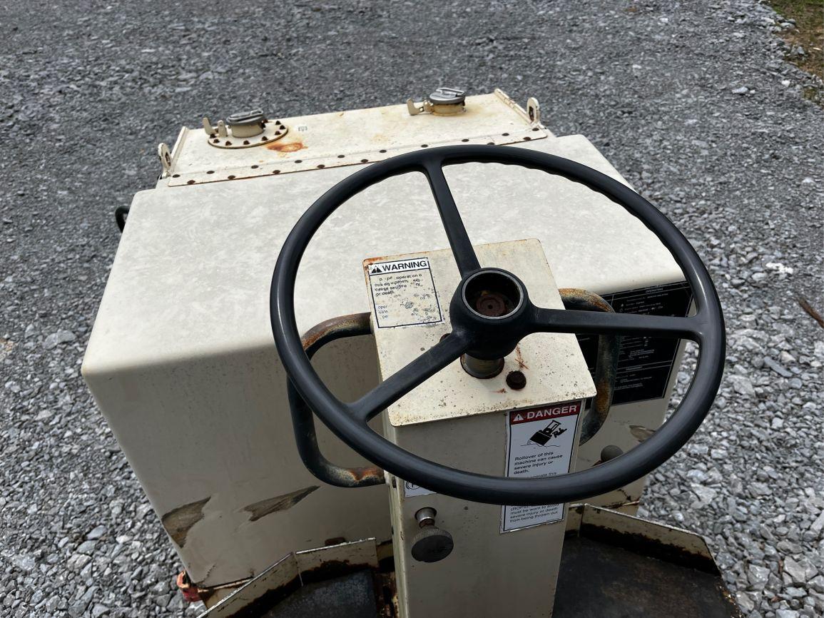 INGERSOLLRAND  DD-24  Vibratory Smooth Drum Compactor