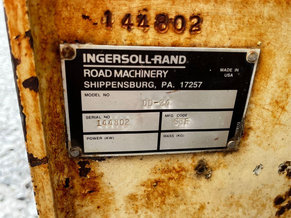 INGERSOLLRAND  DD-24  Vibratory Smooth Drum Compactor