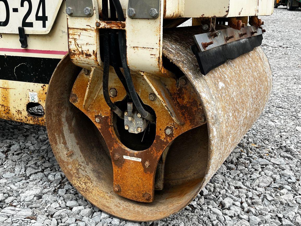 INGERSOLLRAND  DD-24  Vibratory Smooth Drum Compactor