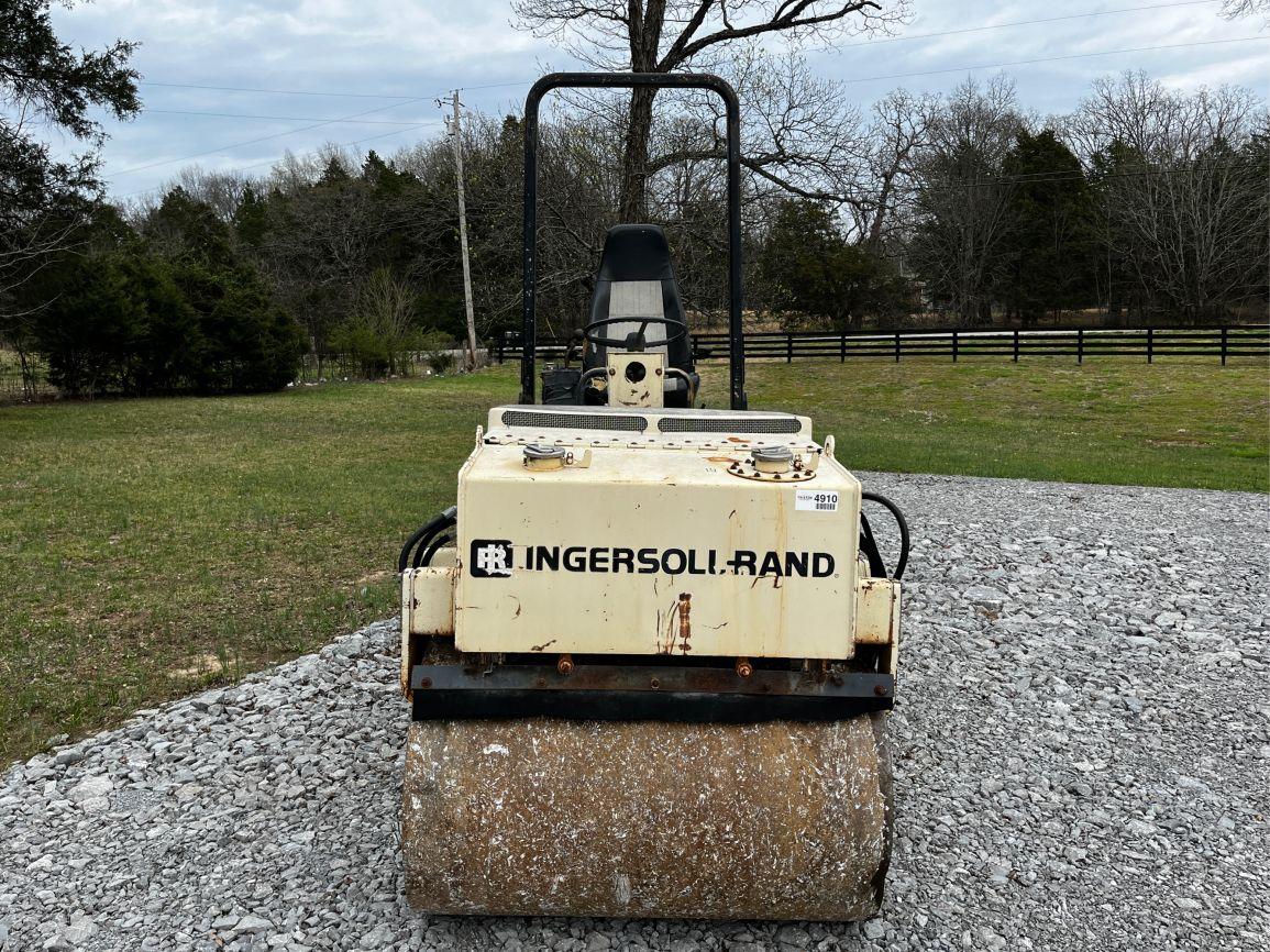 INGERSOLLRAND  DD-24  Vibratory Smooth Drum Compactor