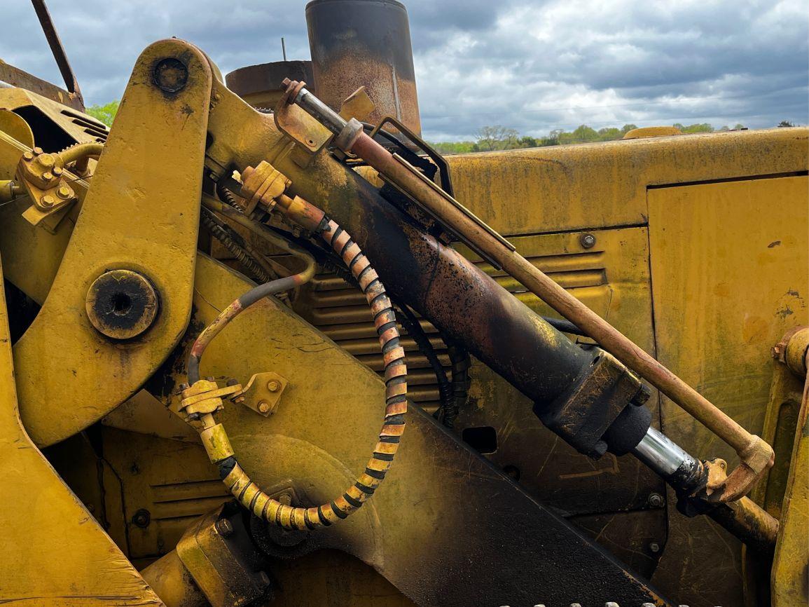 CAT  941B  Crawler Loader