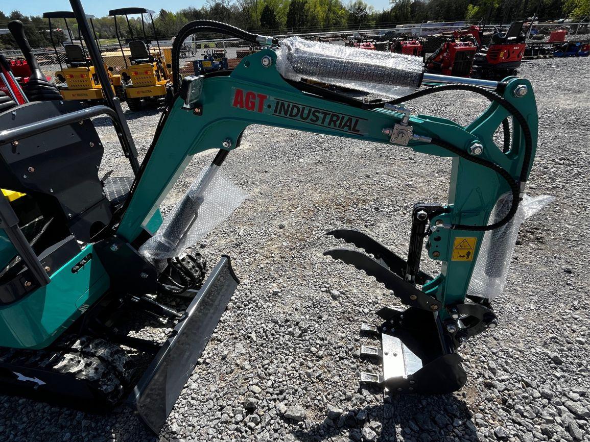 Unused 2025 AGT QK16R Mini Excavator
