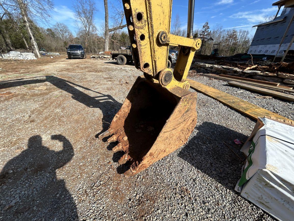 1989  CAT  E120B  Hydraulic Excavator