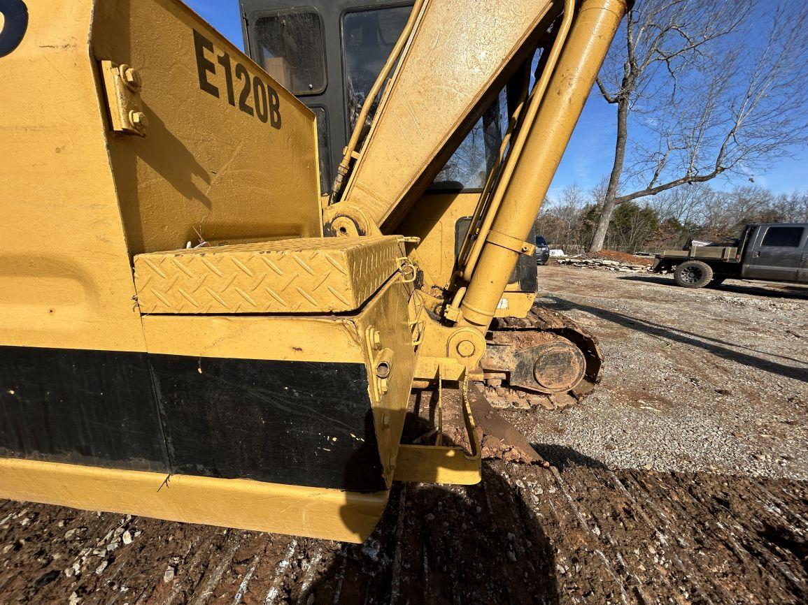 1989  CAT  E120B  Hydraulic Excavator