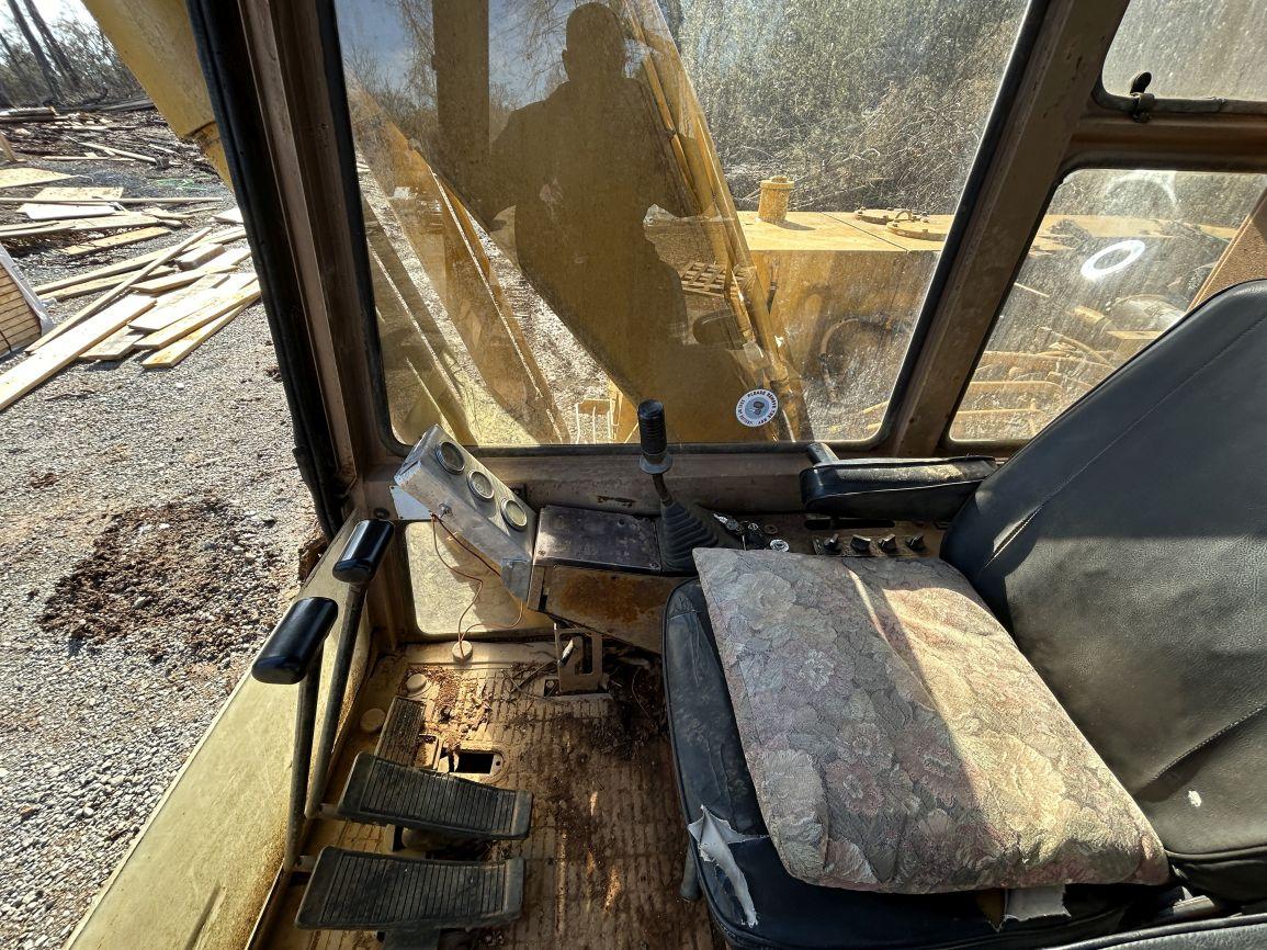 1989  CAT  E120B  Hydraulic Excavator