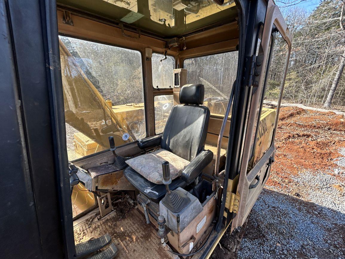 1989  CAT  E120B  Hydraulic Excavator