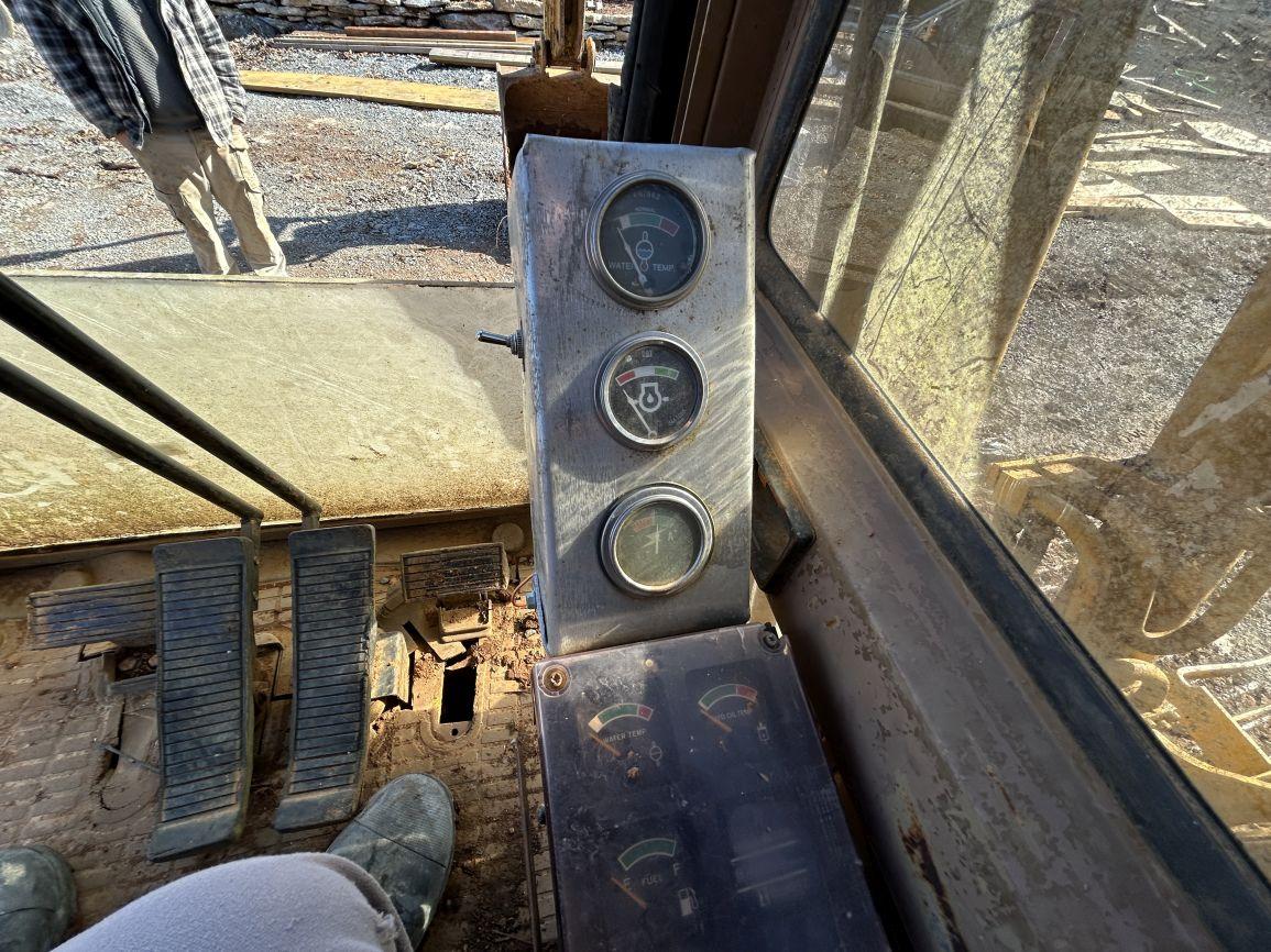 1989  CAT  E120B  Hydraulic Excavator