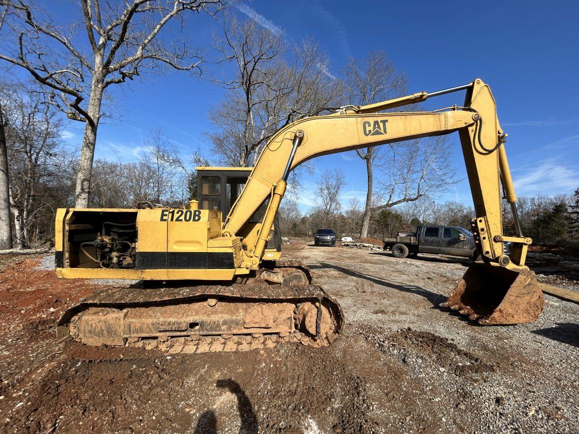 1989  CAT  E120B  Hydraulic Excavator