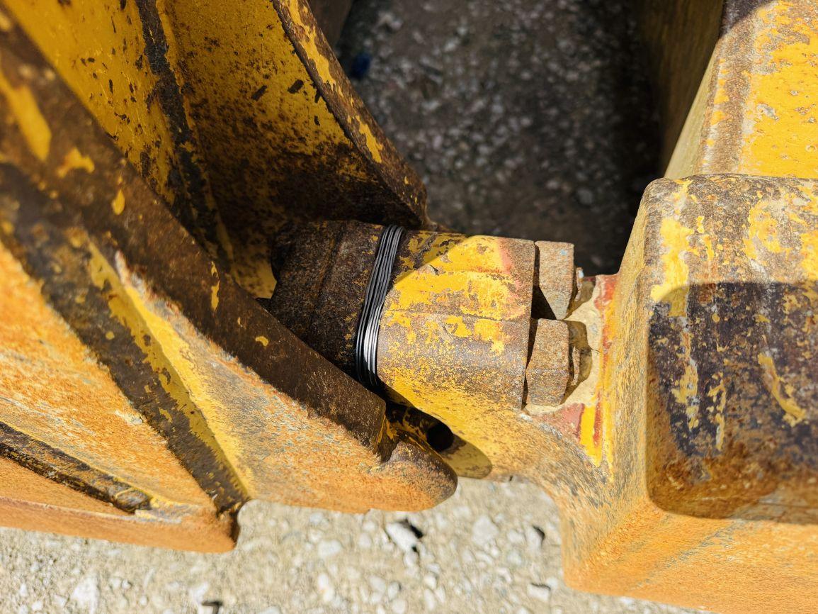 2012  CAT  D6T LGP  Crawler Tractor