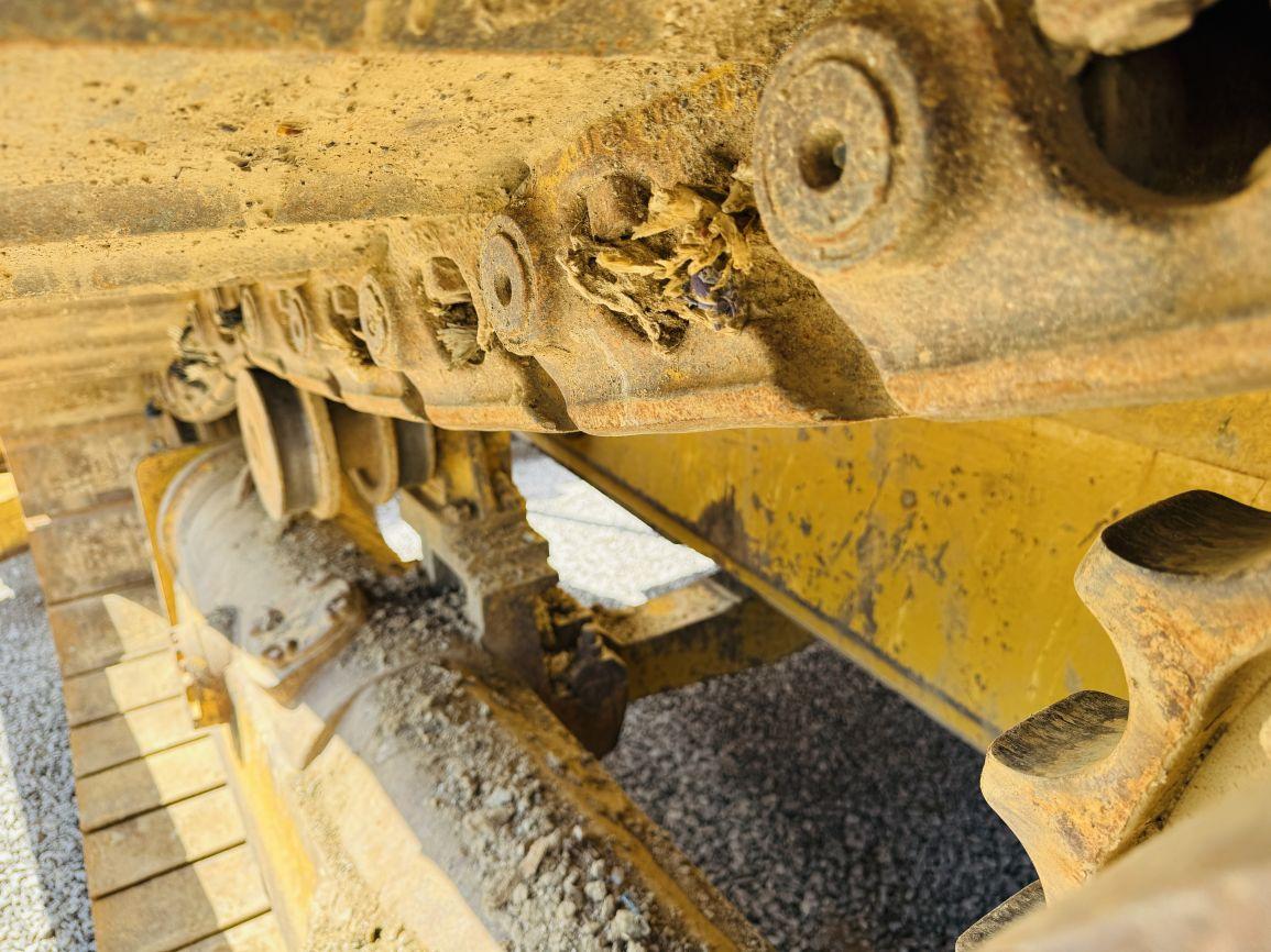 2012  CAT  D6T LGP  Crawler Tractor