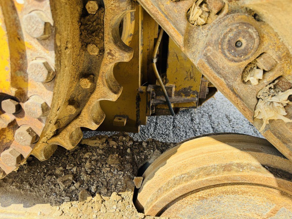 2012  CAT  D6T LGP  Crawler Tractor