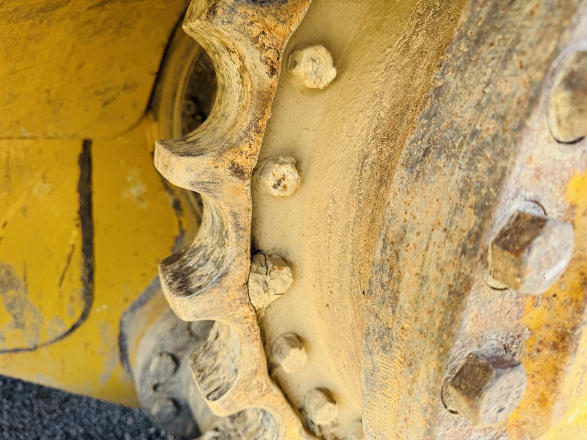 2012  CAT  D6T LGP  Crawler Tractor
