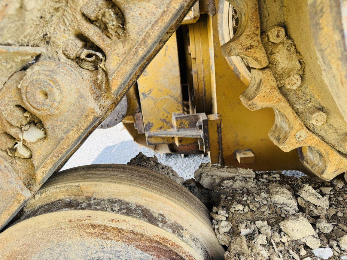 2012  CAT  D6T LGP  Crawler Tractor