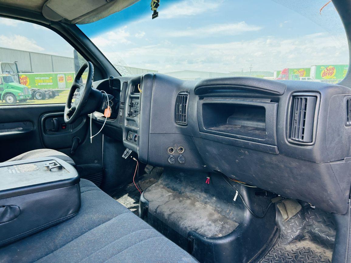 2003  Chevy  C4500  S/A  Cab & Chassis