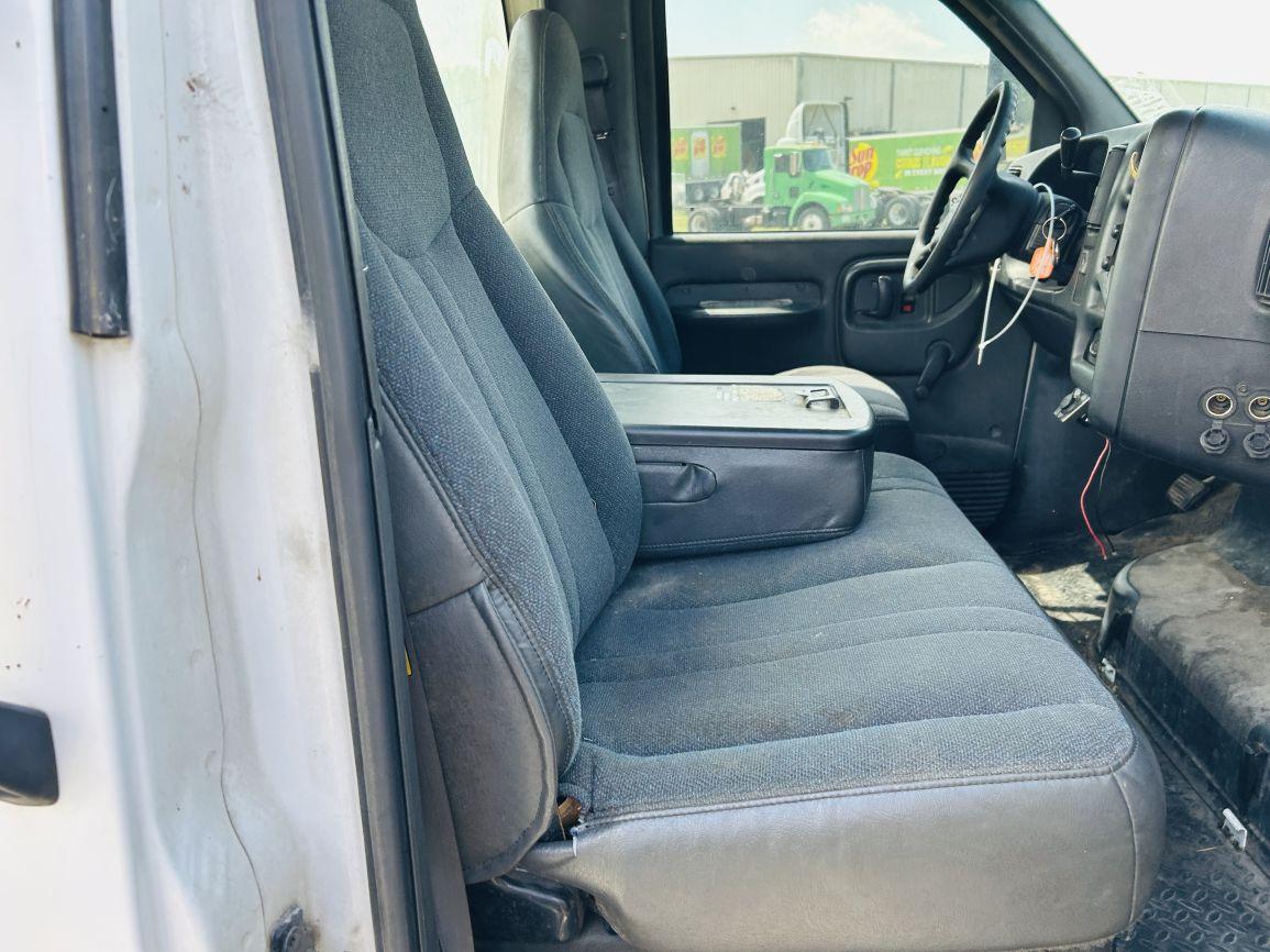 2003  Chevy  C4500  S/A  Cab & Chassis