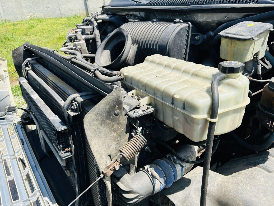 2003  Chevy  C4500  S/A  Cab & Chassis
