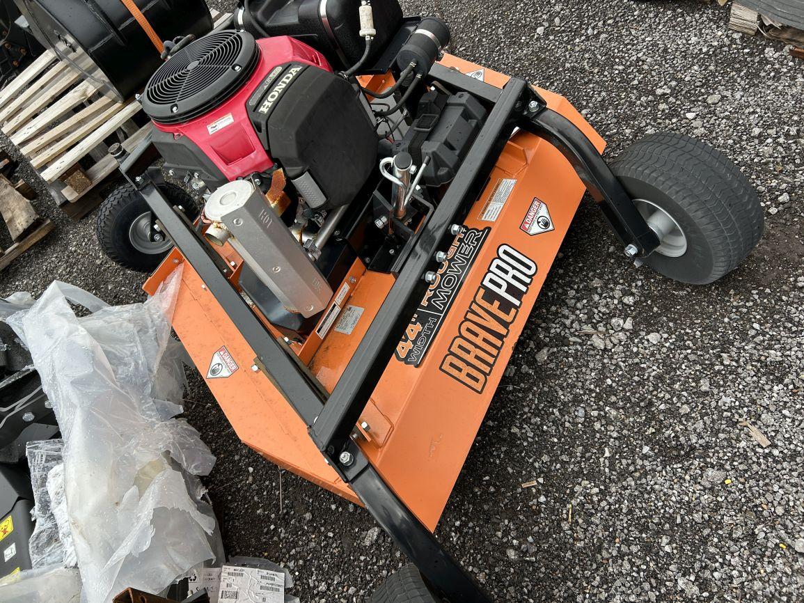 New 2023  Brave Pro  BRPRC108HE 44"  Rough Cut Tow-Behind Mower