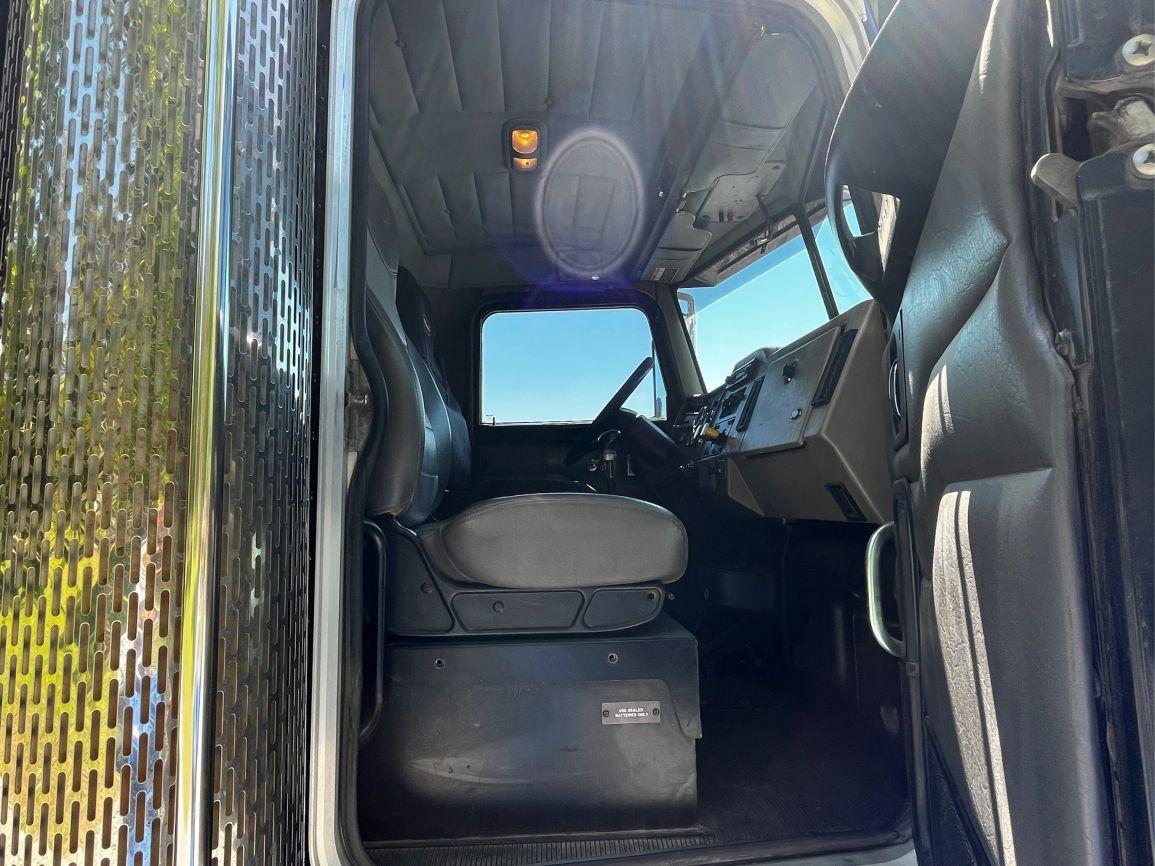 2008  PETERBILT  340 Tri-Axle  Dump Truck