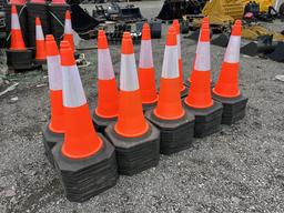 (NEW) Lot of 100 Traffic Safety Cones