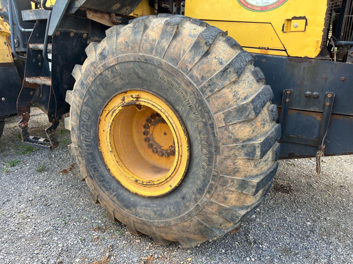 2013  Komatsu  WA380-7  Wheel Loader