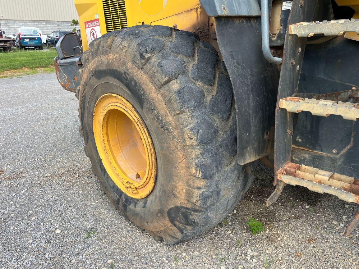 2013  Komatsu  WA380-7  Wheel Loader