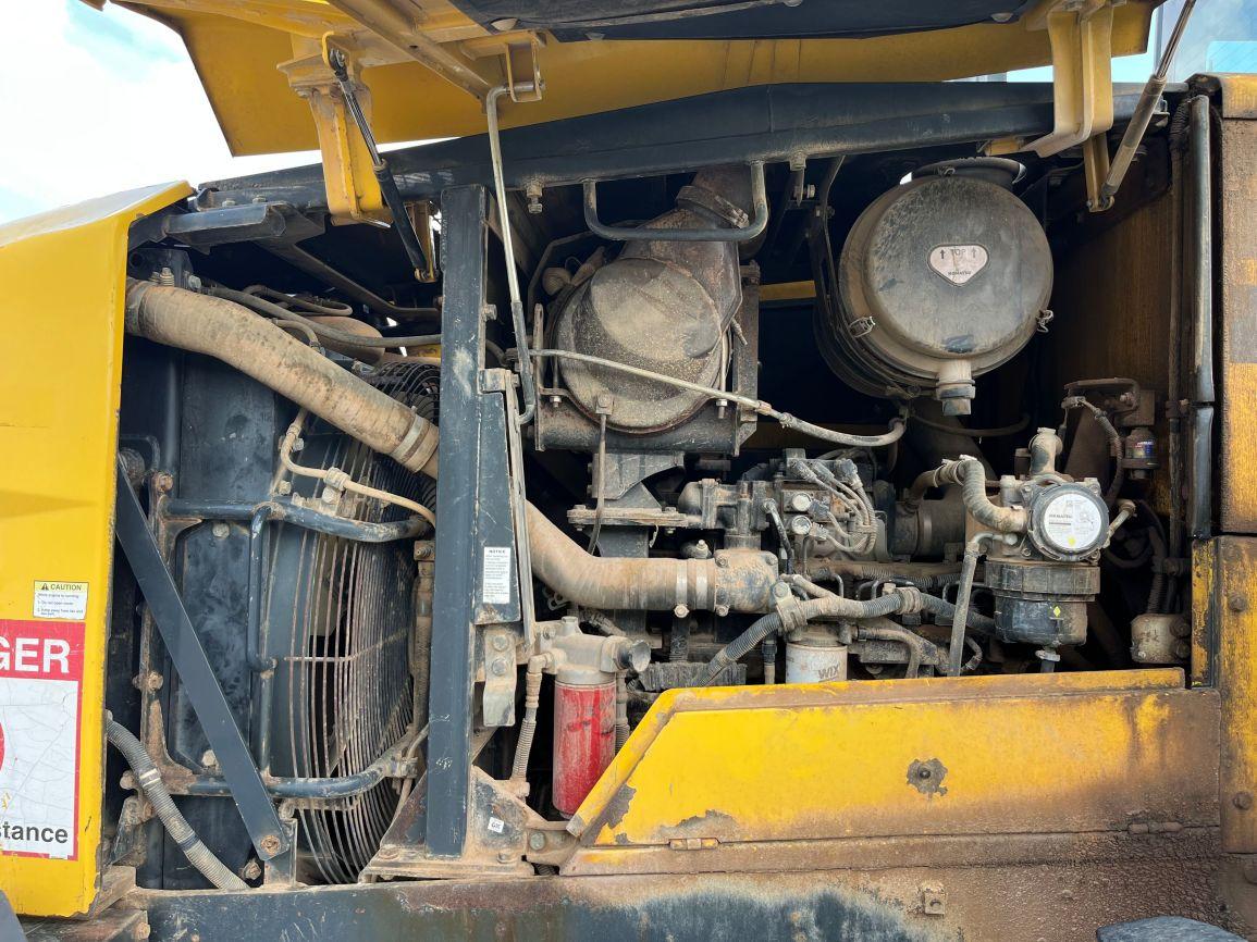 2013  Komatsu  WA380-7  Wheel Loader