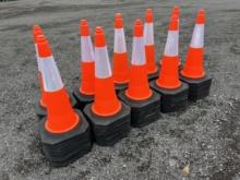 (NEW) Lot of 100 Traffic Safety Cones