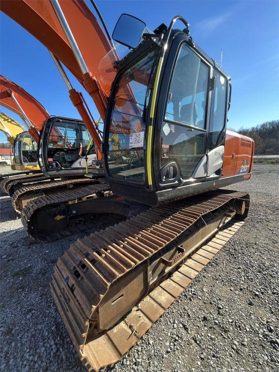 2019 Hitachi ZX210 LC
