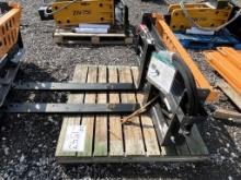 Skid Steer Hydraulic Adjustable Pallet Forks