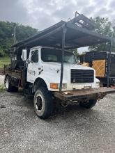 1990 International 4800 Swab Rig
