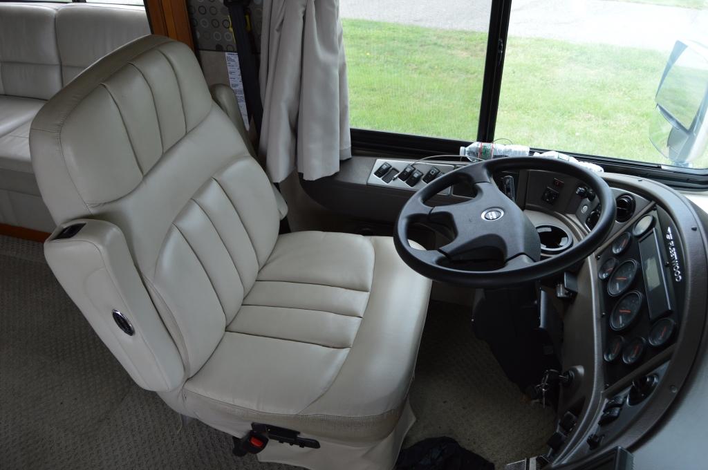 2007 Fleetwood Discovery RV