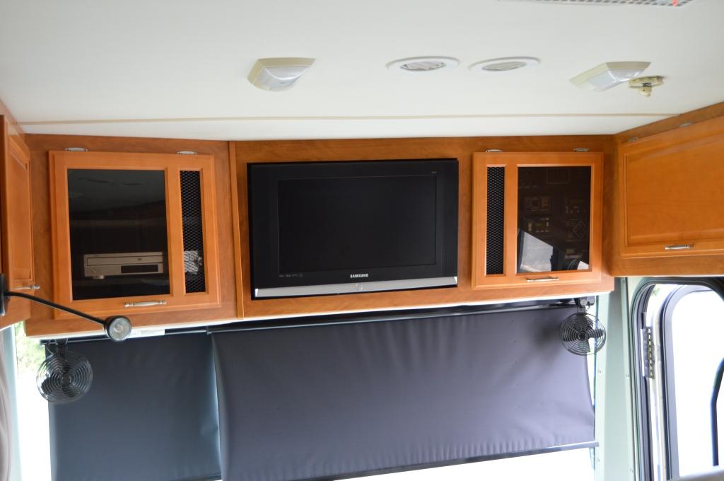 2007 Fleetwood Discovery RV