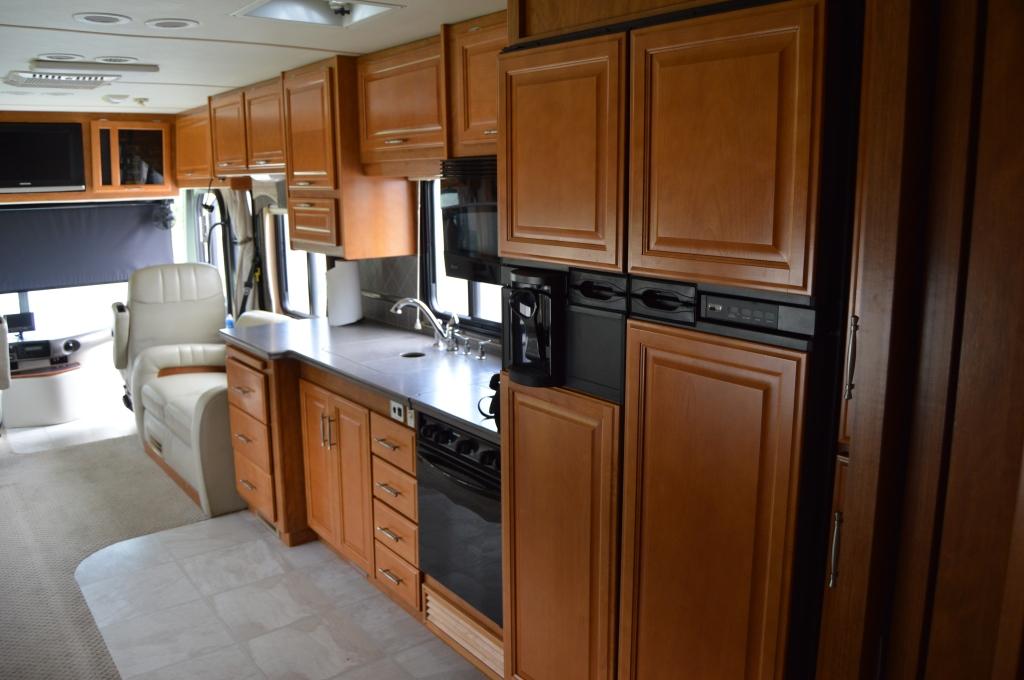 2007 Fleetwood Discovery RV
