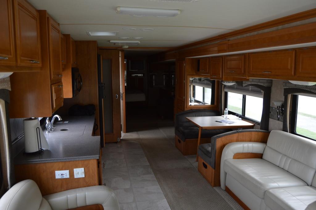 2007 Fleetwood Discovery RV