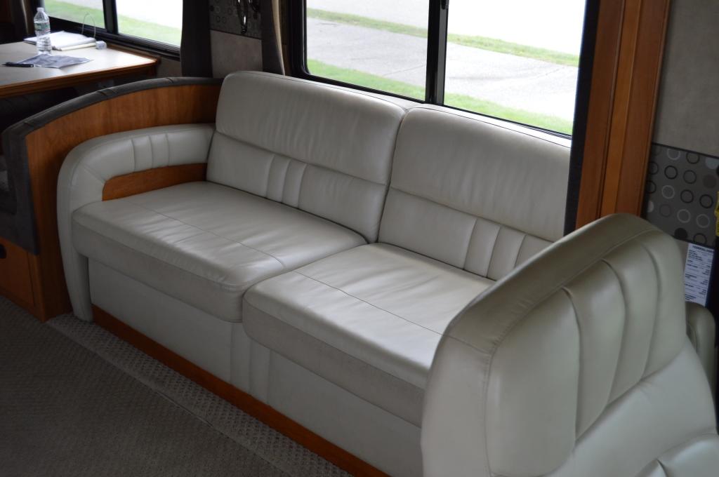 2007 Fleetwood Discovery RV