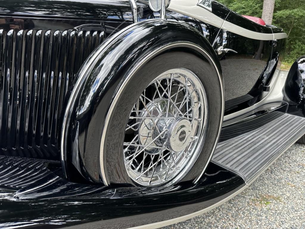 1932 Auburn 8-98A Boattail Speedster