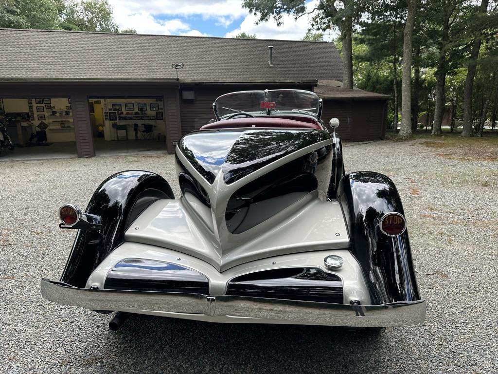 1932 Auburn 8-98A Boattail Speedster