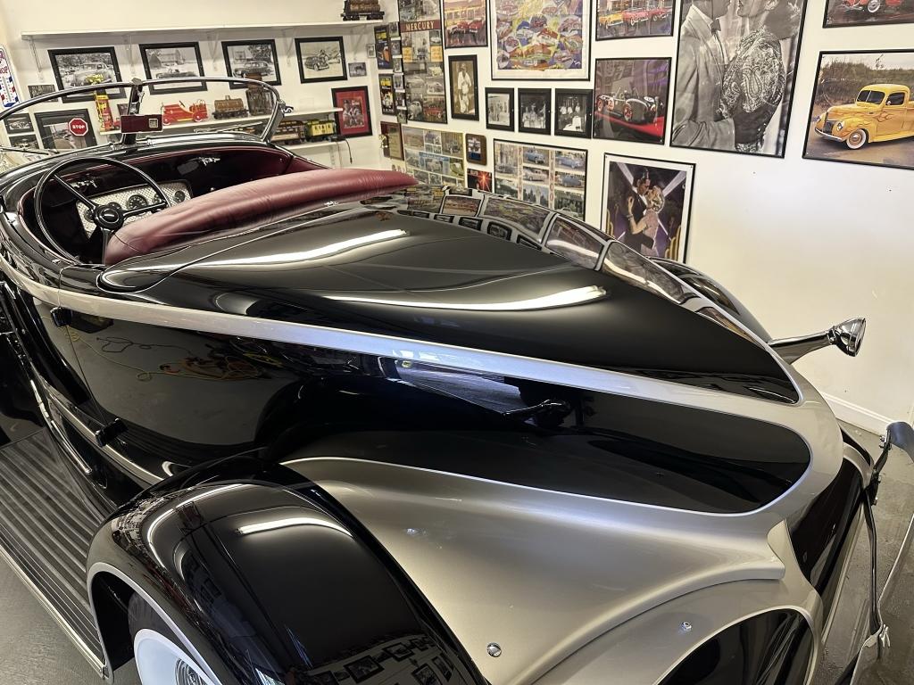 1932 Auburn 8-98A Boattail Speedster