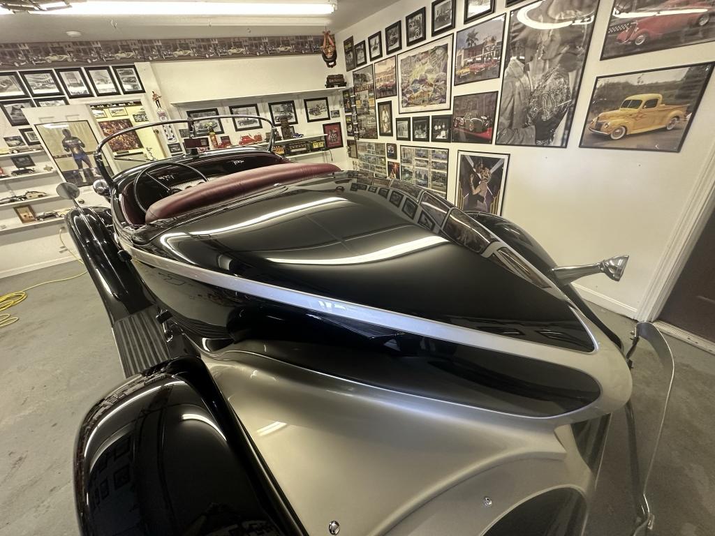 1932 Auburn 8-98A Boattail Speedster