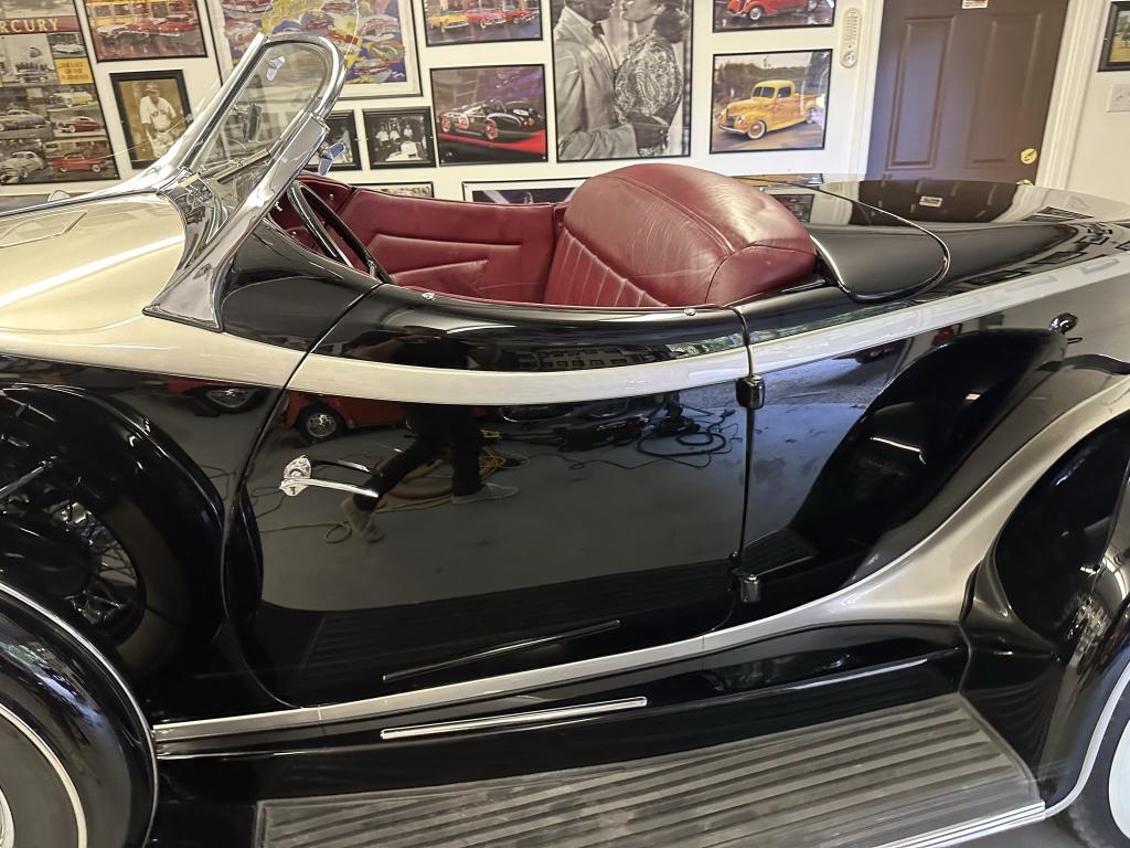 1932 Auburn 8-98A Boattail Speedster