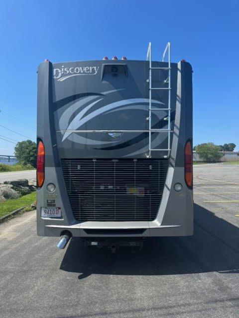 2007 Fleetwood Discovery 39' Class A Diesel Pusher