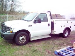 2003 Ford F-350XL pickup truck