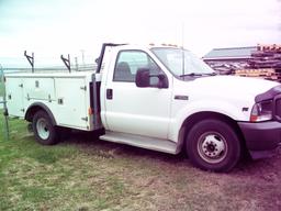 2003 Ford F-350XL pickup truck