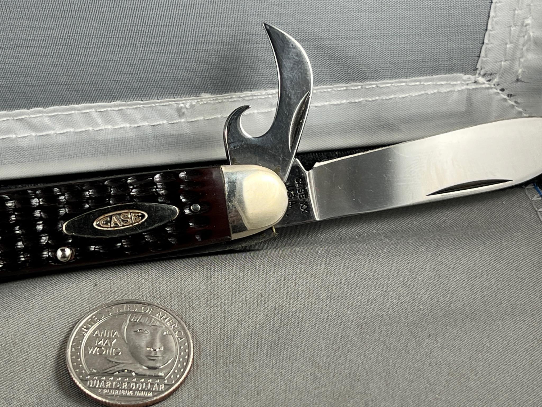 CASE XX 640045 R 4 BLADE CAMP KNIFE, APPEARS UNUSED, 6 DOT