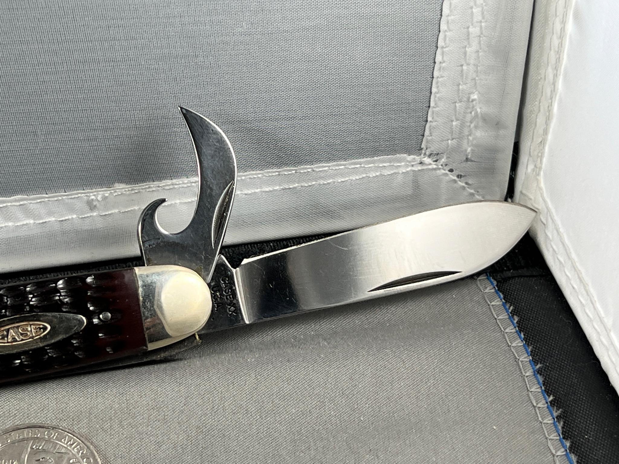 CASE XX 640045 R 4 BLADE CAMP KNIFE, APPEARS UNUSED, 6 DOT